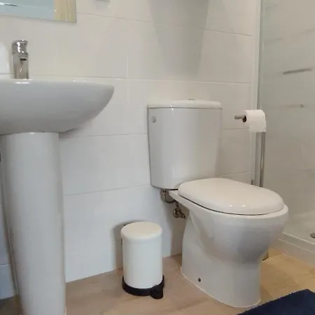 Ribeiro's House Guest house *